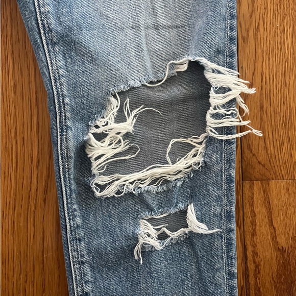 American Eagle Women’s Jeans Blown Out Knees Mom Jean Size 0 - Picture 7 of 8